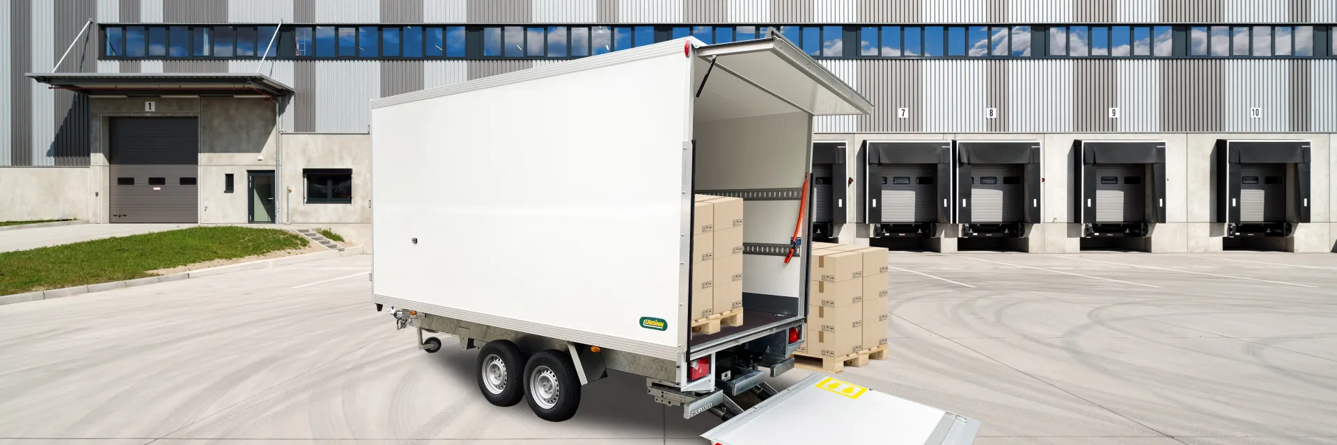 UNSINN Hebebühnenanhänger