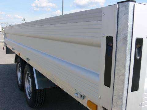 Surcharge for aluminium side panels 400 mm instead of 350 mm high